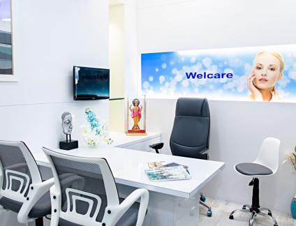 interior-jagruti-clinic-4.jpg