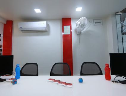 interior-jagruti-nikhil_office-4.jpg