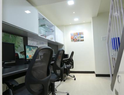interior-jagruti-nikhil_office-6.jpg